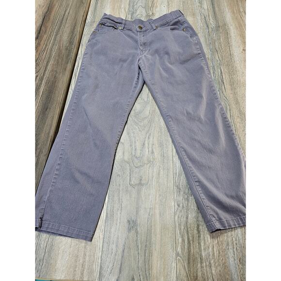 Bend Over Women's Mid Rise Gray Jean Pants Size 12P - Picture 1 of 7